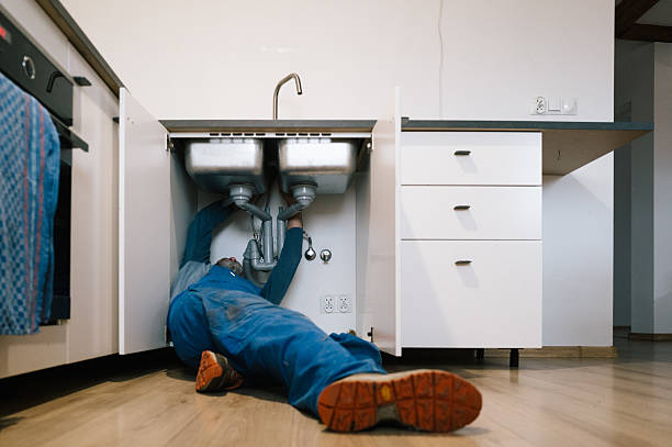 Professional Pipe Repair technician working in Harwood, MD